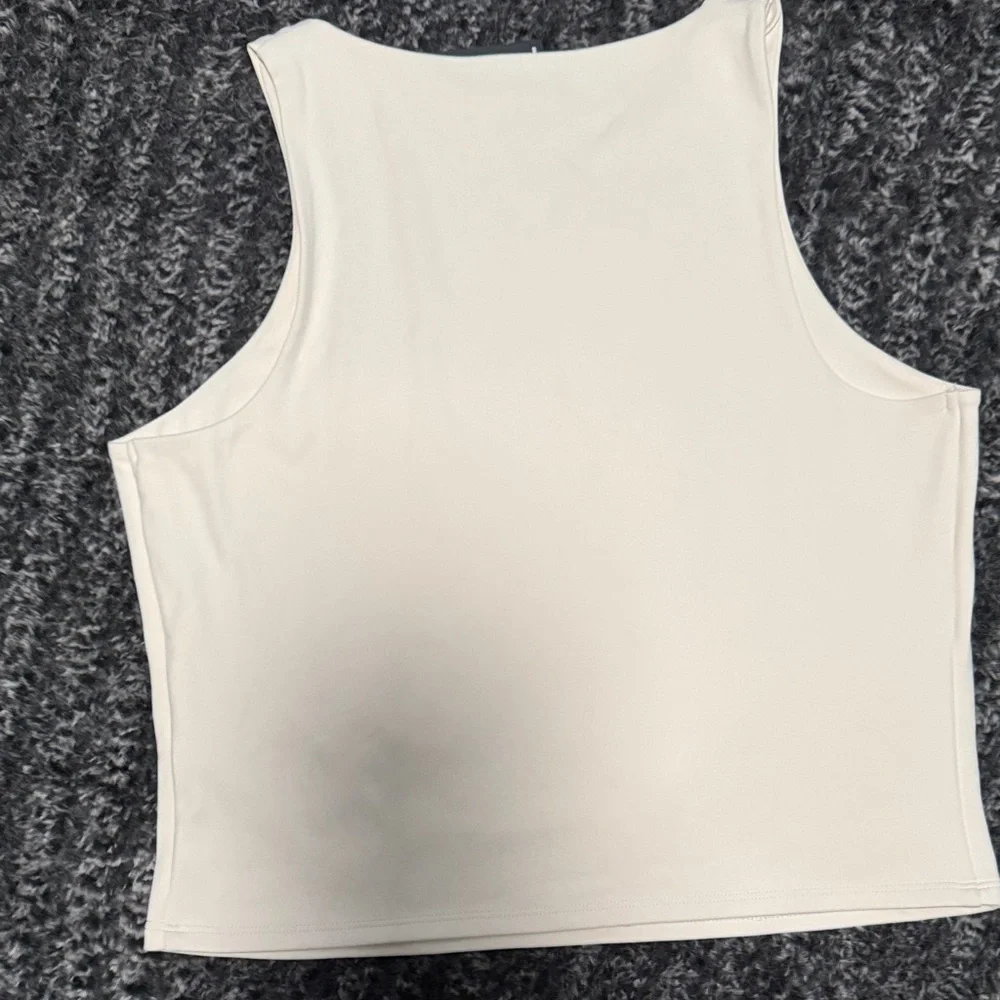 Express Cream Tank Top - Picture 3 of 3